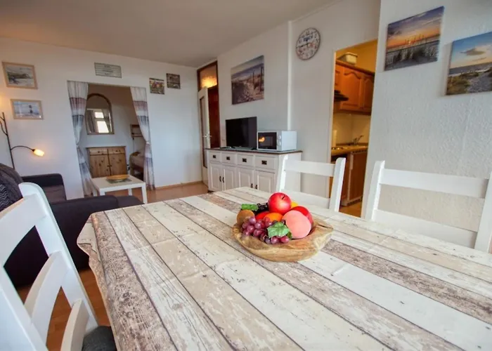 - Haus H, App 0h0710 *